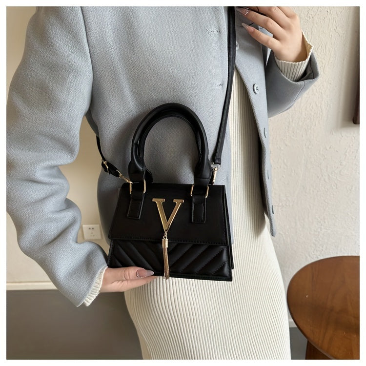 Mini bolso bandolera acolchado con dije de borla, correa extraíble, cierre magnético, color sólido, sin forro, cuero de PU, elegante bolso de mano de moda en relieve para ocasiones especiales
