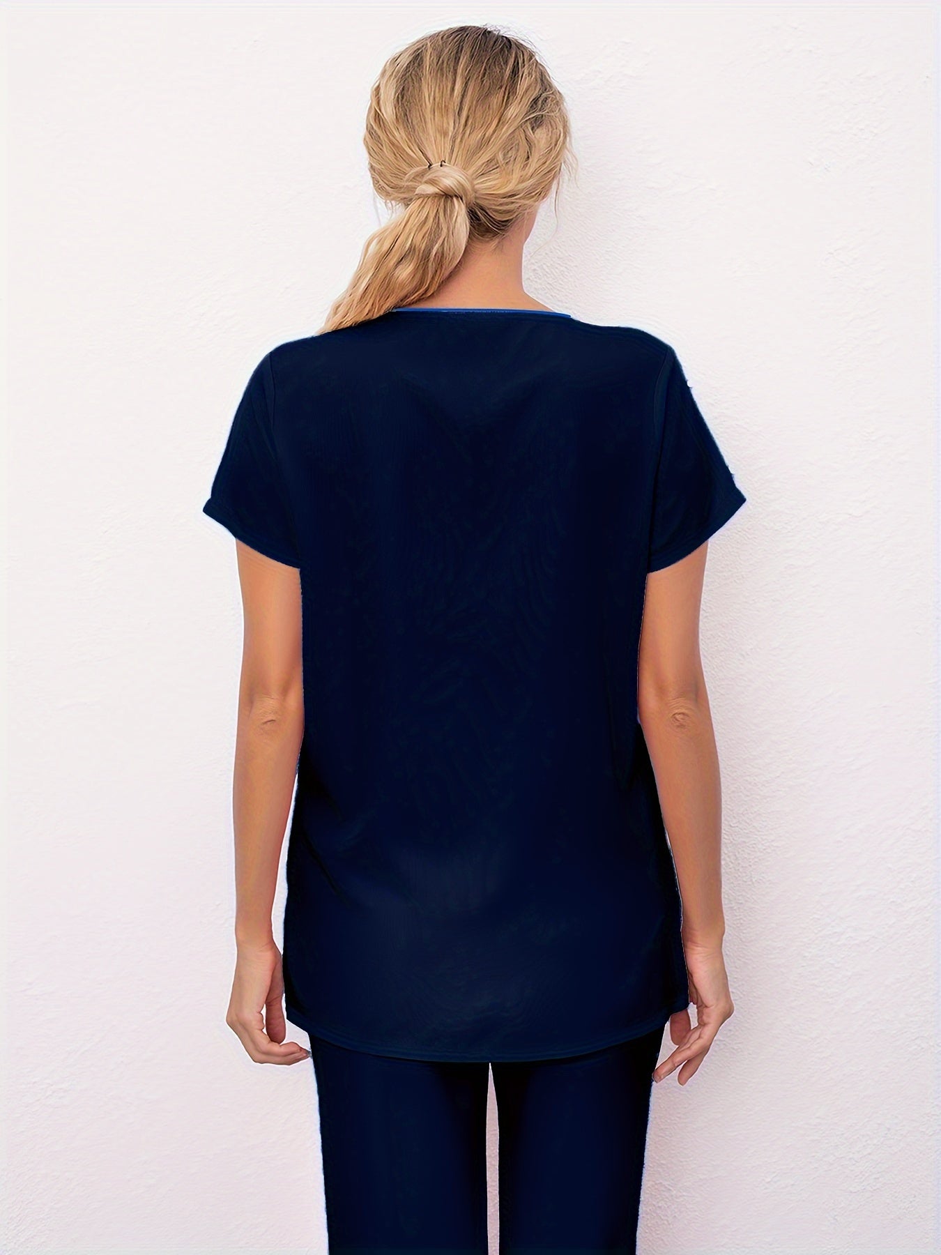 Camiseta de quirófano cómoda con cuello en V para mujer, manga corta, suave y profesional, perfecta para enfermeras, médicos y personal sanitario, prenda básica para el trabajo diario
