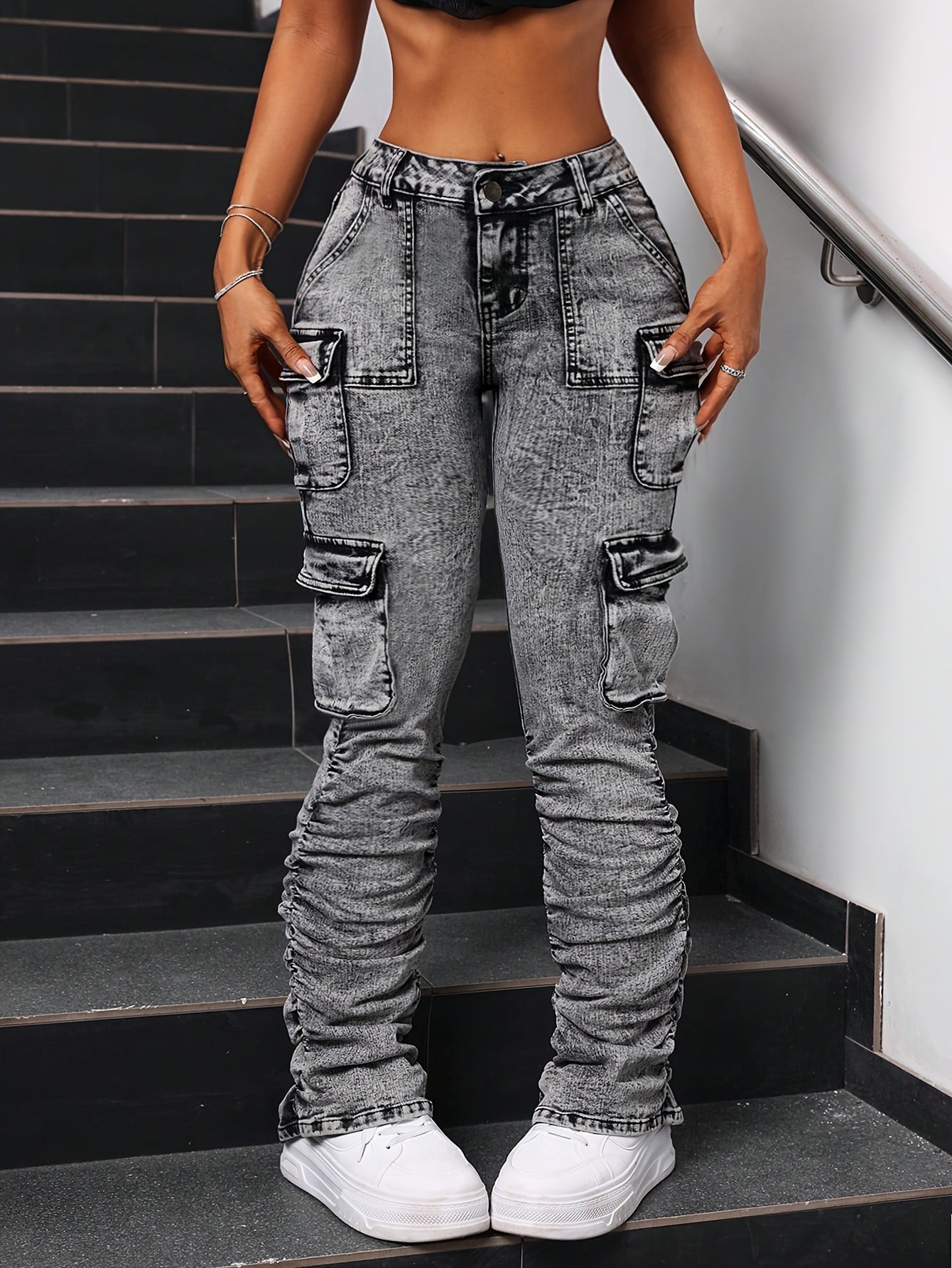 1 pieza de jeans cargo de estilo callejero de color sólido para mujer, mezcla de algodón, para todas las estaciones, mezclilla de elasticidad media con múltiples bolsillos, ajuste cómodo tejido