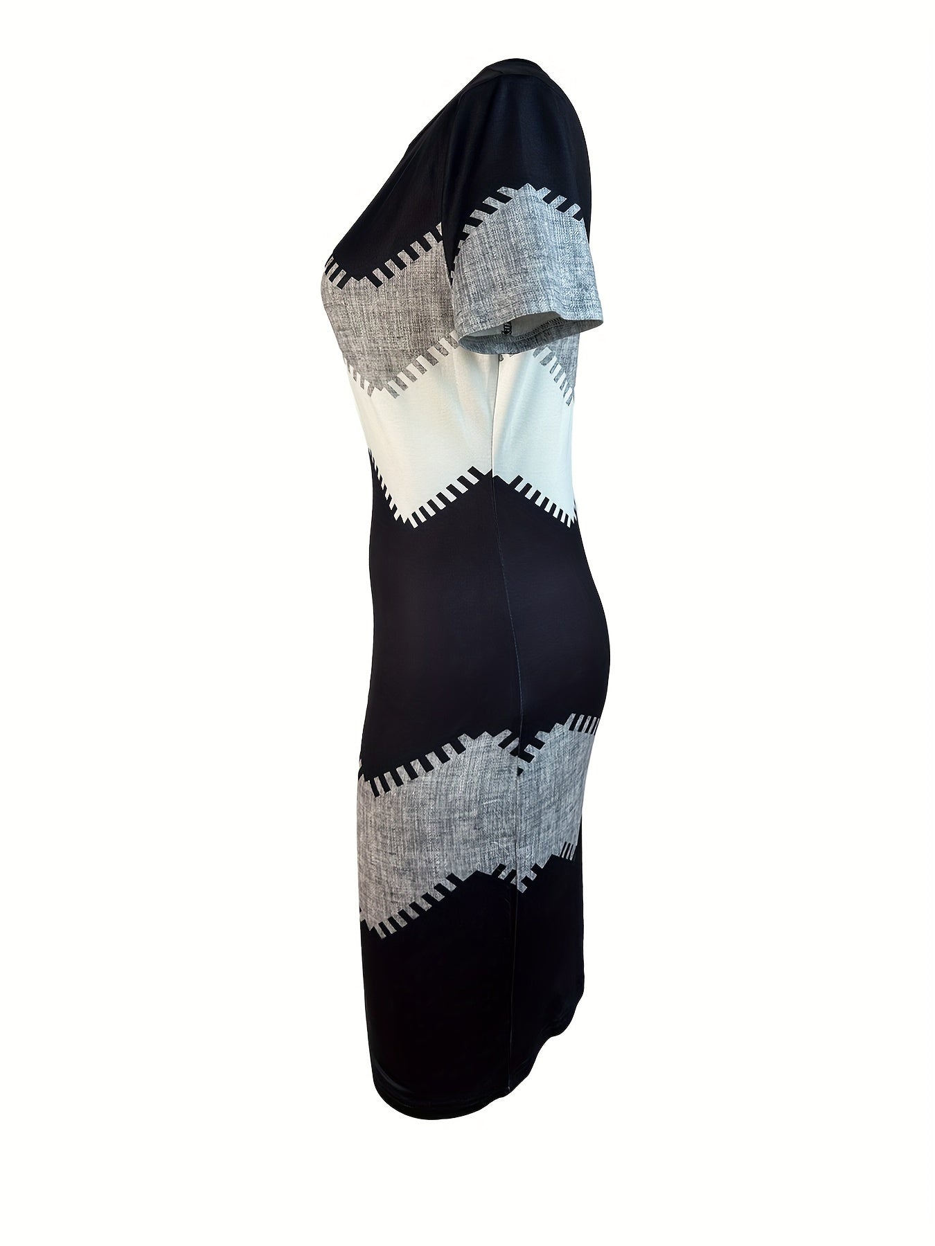 Fashion-Forward Color Block Mini Dress - Flattering Long Sleeves & Crew Neck - Figure-Hugging Bodycon Fit - Trendy Casual Style for Women