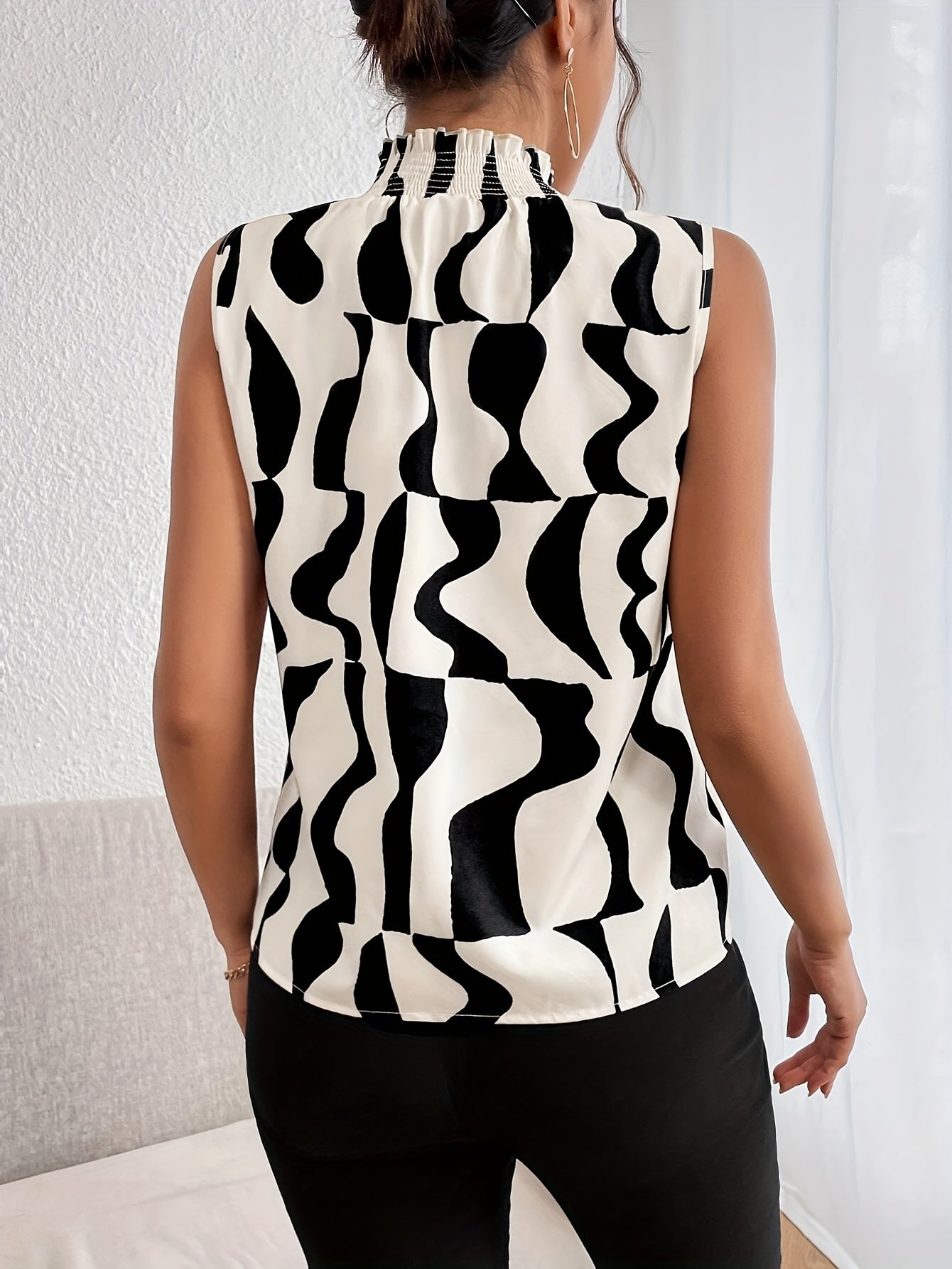 Blusa de cuello alto con estampado abstracto, elegante blusa suelta sin mangas para primavera y verano, ropa de mujer