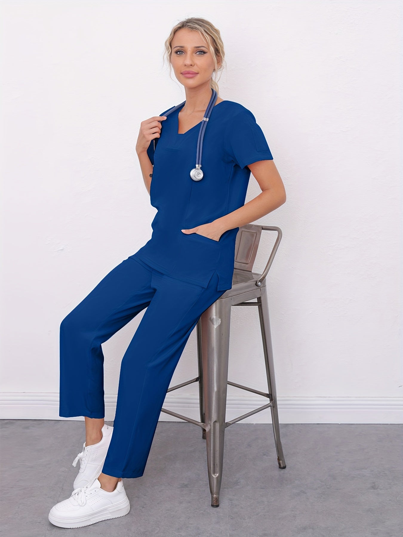 Conjunto de dos piezas liso, camiseta y pantalón de manga corta con cuello en V para atención médica, ropa de mujer