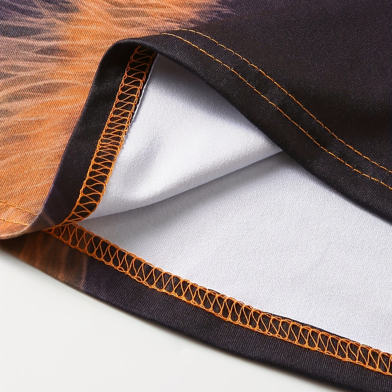 Camiseta de cuello en V con estampado de gato y cuervo negro, manga corta y detalle de bolsillo, con encanto de Halloween: uniforme de enfermera de moda para mujer