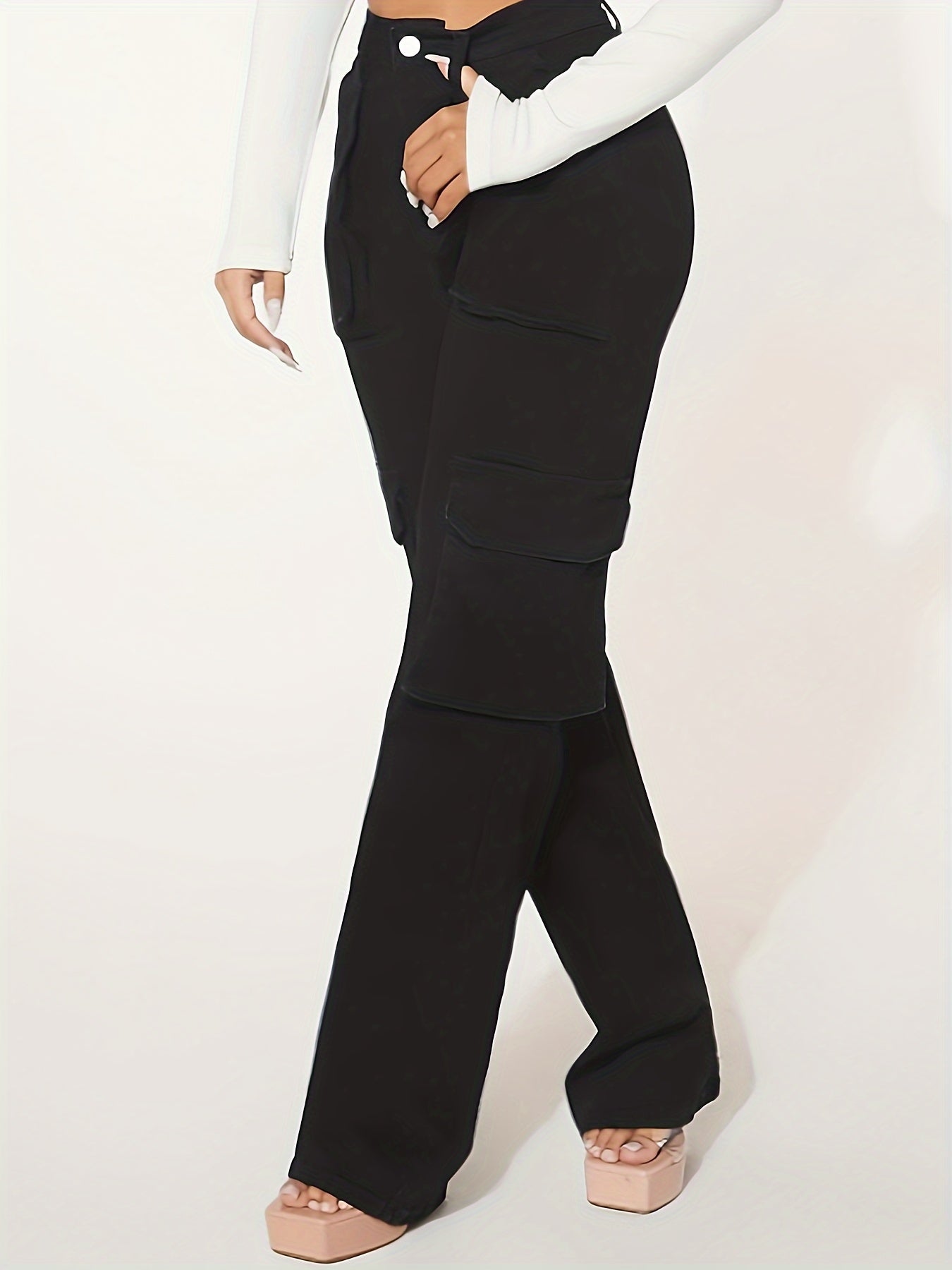 Stylish Multi-Pocket Loose Fit Cargo Jeans