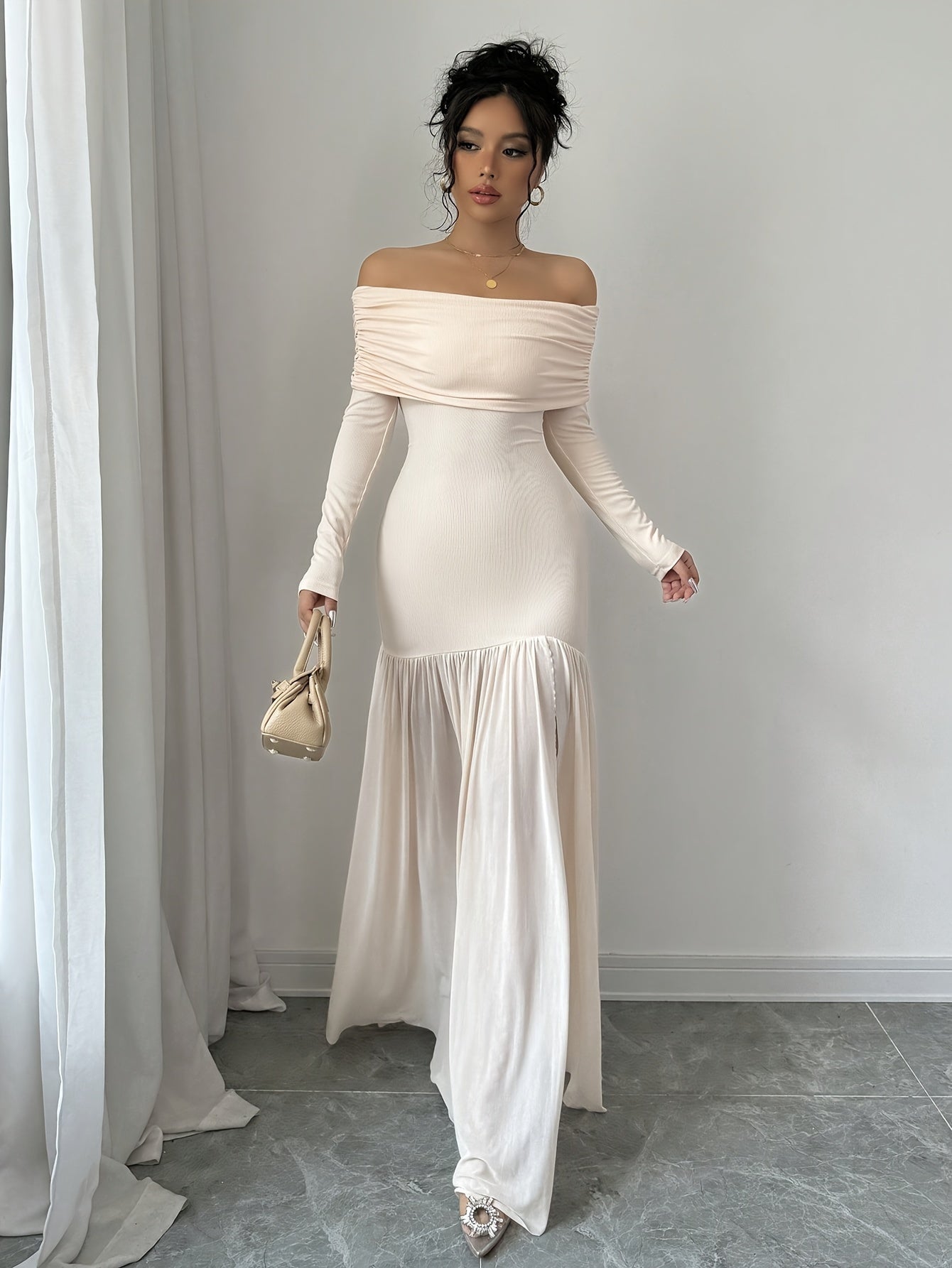 Vestido plisado dividido de manga larga con hombros descubiertos y color liso para mujer