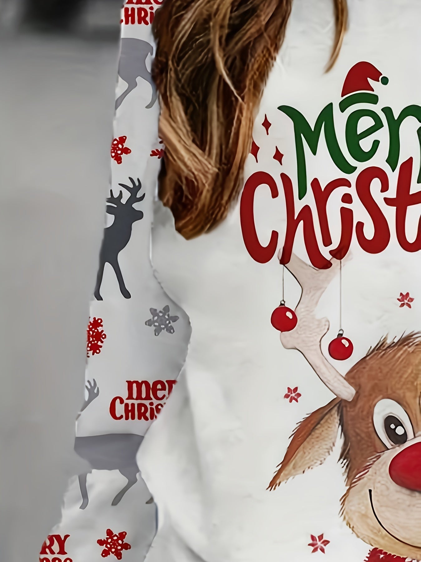 Merry Christmas Reindeer Print Casual Crew Neck Sweatshirt - 100% Polyester, Raglan Long Sleeve, Knit Fabric, Slight Stretch, Regular Fit Pullover for Spring/Fall