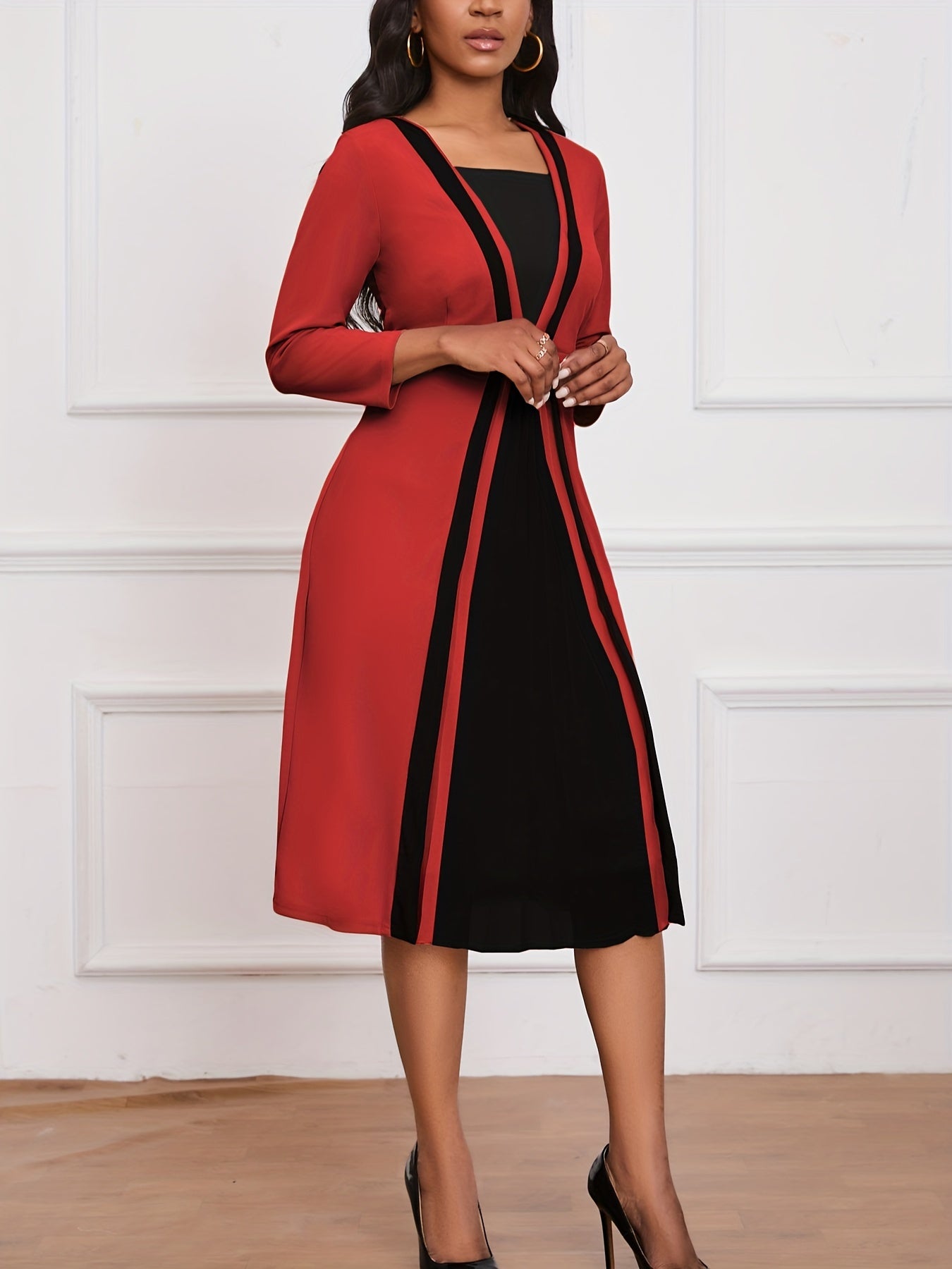 Plus Size Chic Colorblock Dress - Flattering Cinched Waist & Long Sleeves - Versatile Elegance for Any Occasion, Ideal for Curvy Fashion