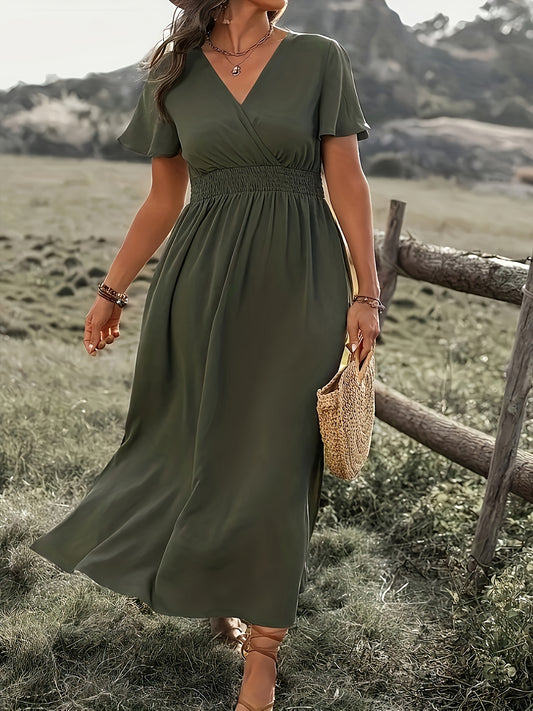 Chic Plus Size Solid Color Dress - V-Neck, Short Sleeve with Side Slit, Machine Washable - Perfect for Fall/Winter