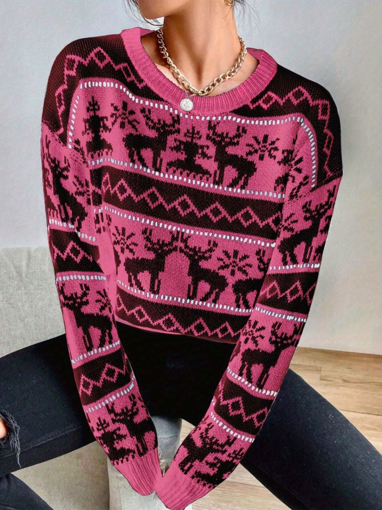 Cozy Christmas Reindeer Crew Neck Sweater - Casual Long Sleeve Knit Pullover for Women, Perfect for Fall & Winter