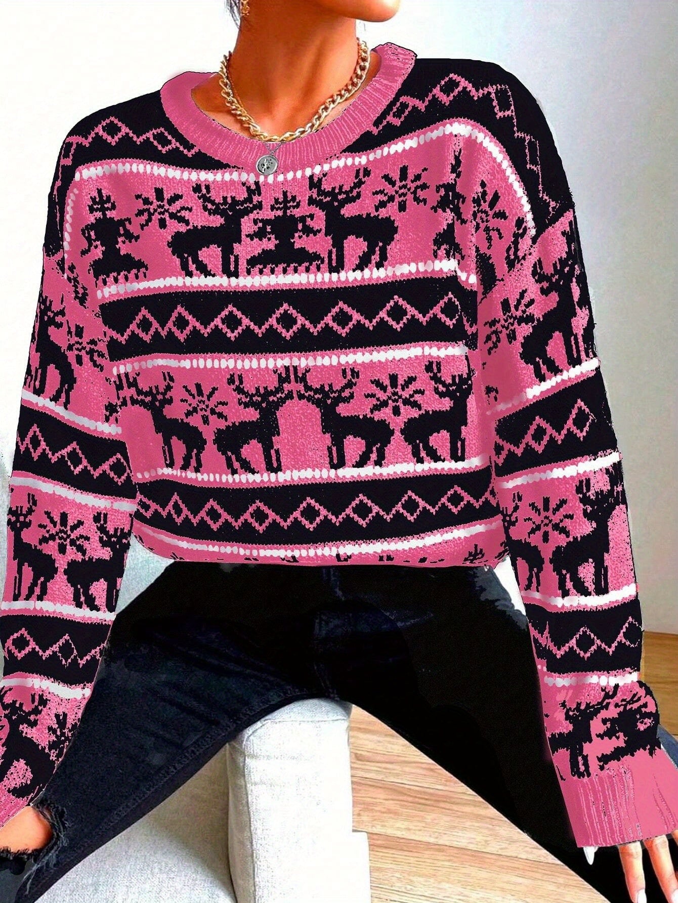 Cozy Christmas Reindeer Crew Neck Sweater - Casual Long Sleeve Knit Pullover for Women, Perfect for Fall & Winter