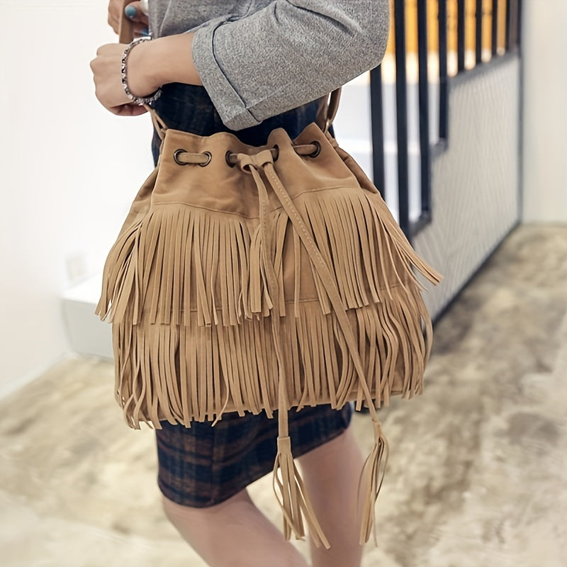 Vintage-Inspired Tassel Bucket Shoulder Bag