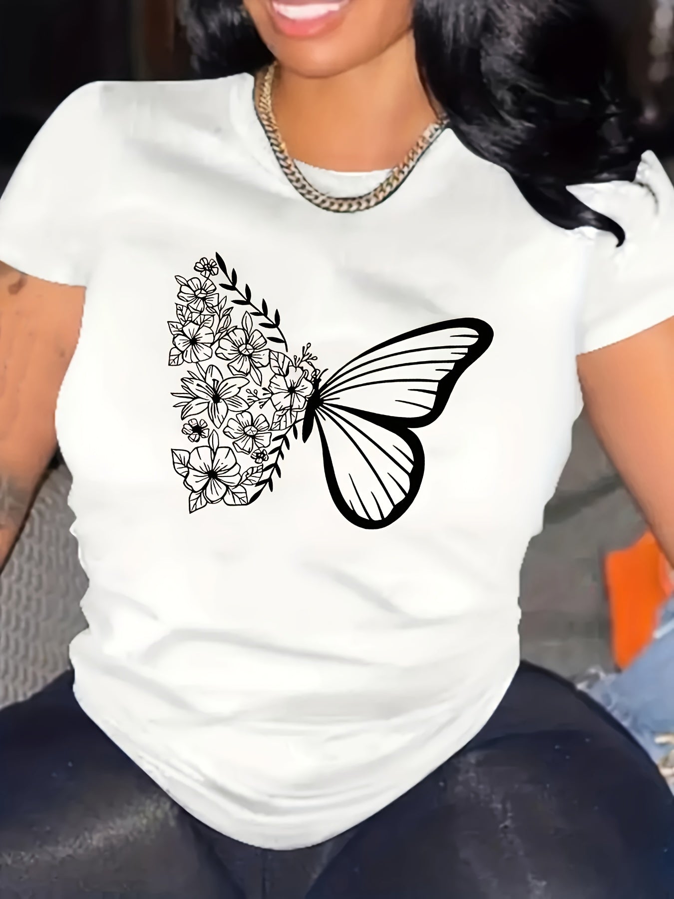 Butterfly Print Crew Neck Short Sleeve T-Shirt - Soft Mid-Elasticity Polyester Fabric, Machine Washable, Casual Style for Spring & Summer - Womens Regular Fit Clothing for Everyday Wear