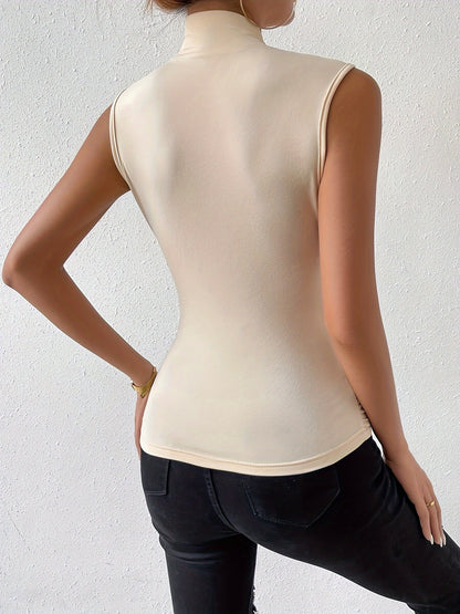 Blusa cruzada fruncida de color sólido vibrante: elegante, ajustada, sin mangas, ropa de mujer perfecta para el verano: cómoda, transpirable y con estilo