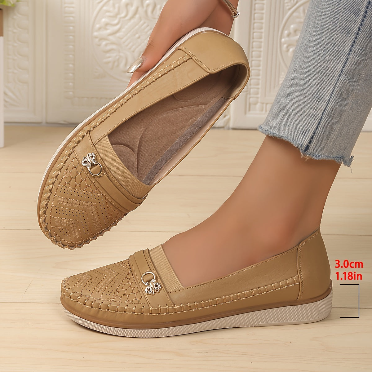 Elegant Women's Slip-On Loafers with Decorative Buckle - Retro Solid Color, Versatile Casual Shoes