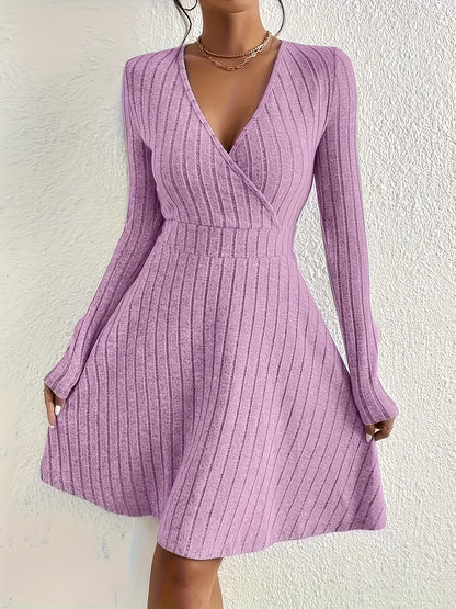 Vestido de cuello cruzado con canalé texturizado acogedor: perfecto para uso diario con ajuste relajado y mangas largas cómodas: ropa informal de manga larga para mujer para comodidad durante todo el año