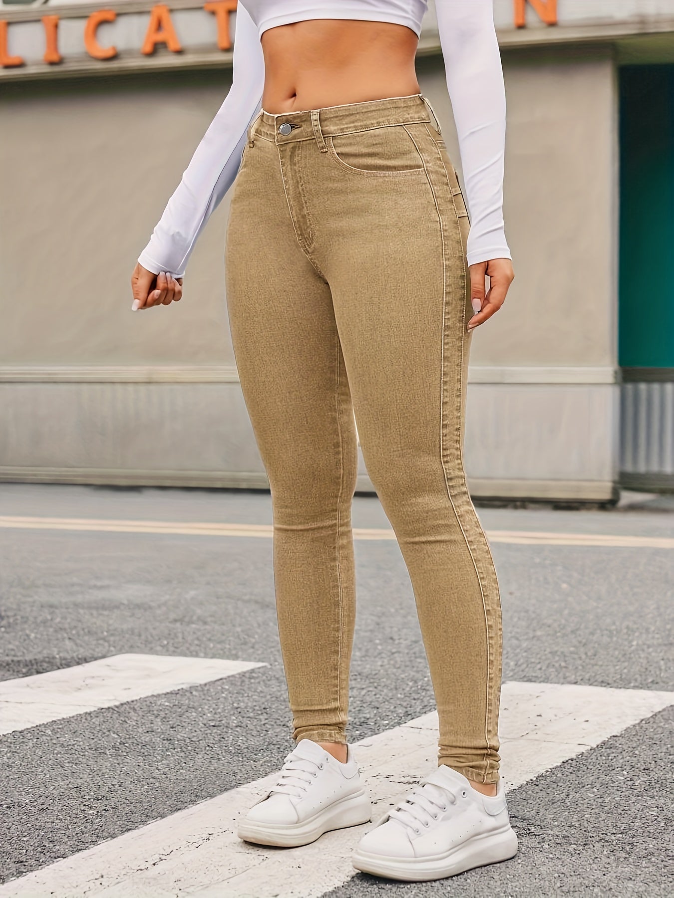 Women's Khaki Skinny Jeans - Stretch Denim, High-Waist, Slim Fit for Casual Attire