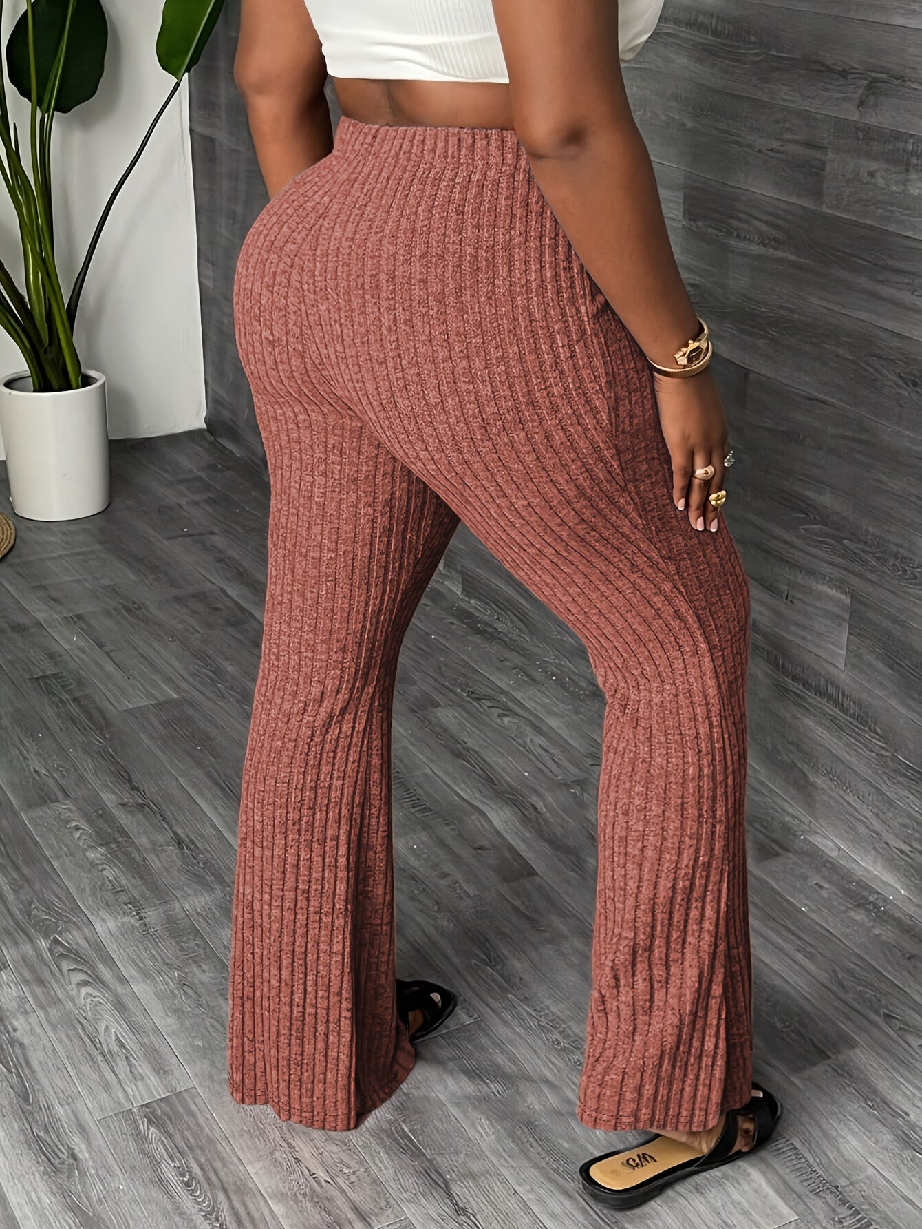 Elegant Style, Women's Plus Size Solid Color Flare Pants - High Waist, Ribbed Texture, Stretchy Polyester/Spandex Blend