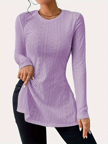 Elegante camiseta de manga larga con cuello redondo y ojales lisos de talla grande: camisetas de talla grande con detalle de abertura, ropa informal para las temporadas de primavera y otoño, ropa cómoda para mujeres con curvas