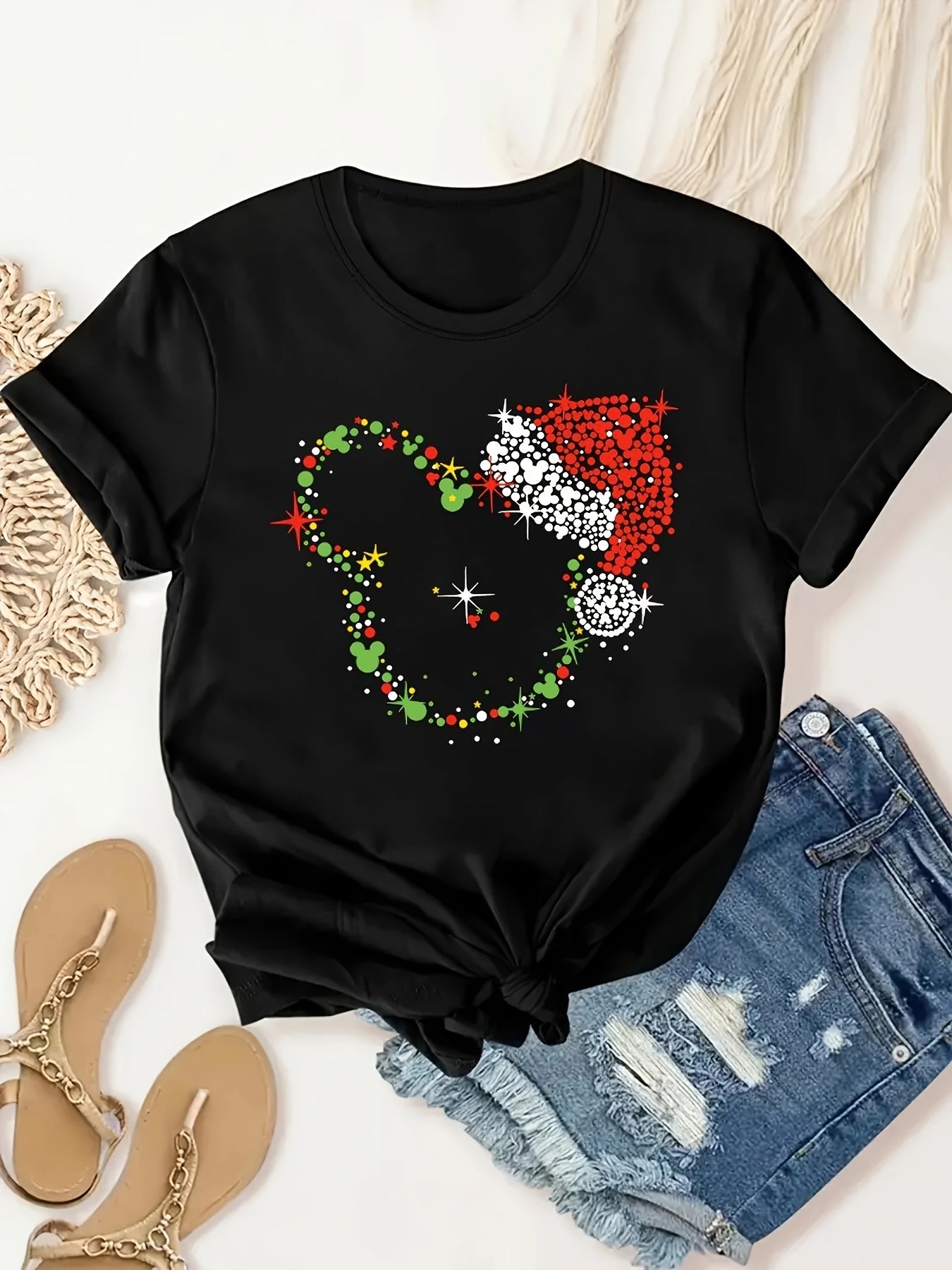 Christmas Cartoon Avatar Elements with Christmas Hat, Trendy and Fashionable Print, Casual Short Sleeve, Four Seasons Wearable, Fitted Style, Round Neck T-shirt