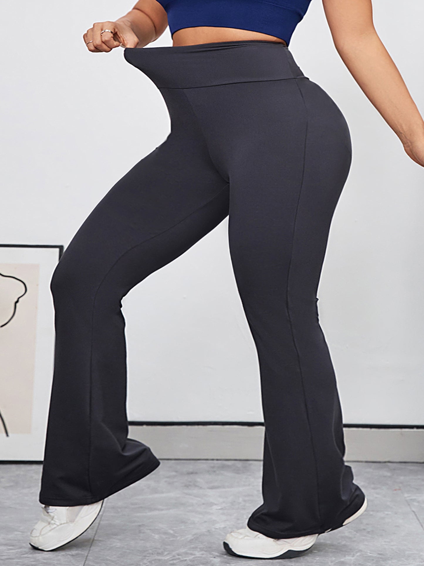 Plus Size High Waist Flared Yoga Pants - Ultra Stretchy, Moisture-Wicking, Comfortable Bootcut Sweatpants for Gym, Running, Workout, Outdoor, and Casual Wear - Perfect for Spring and Autumn Seasons