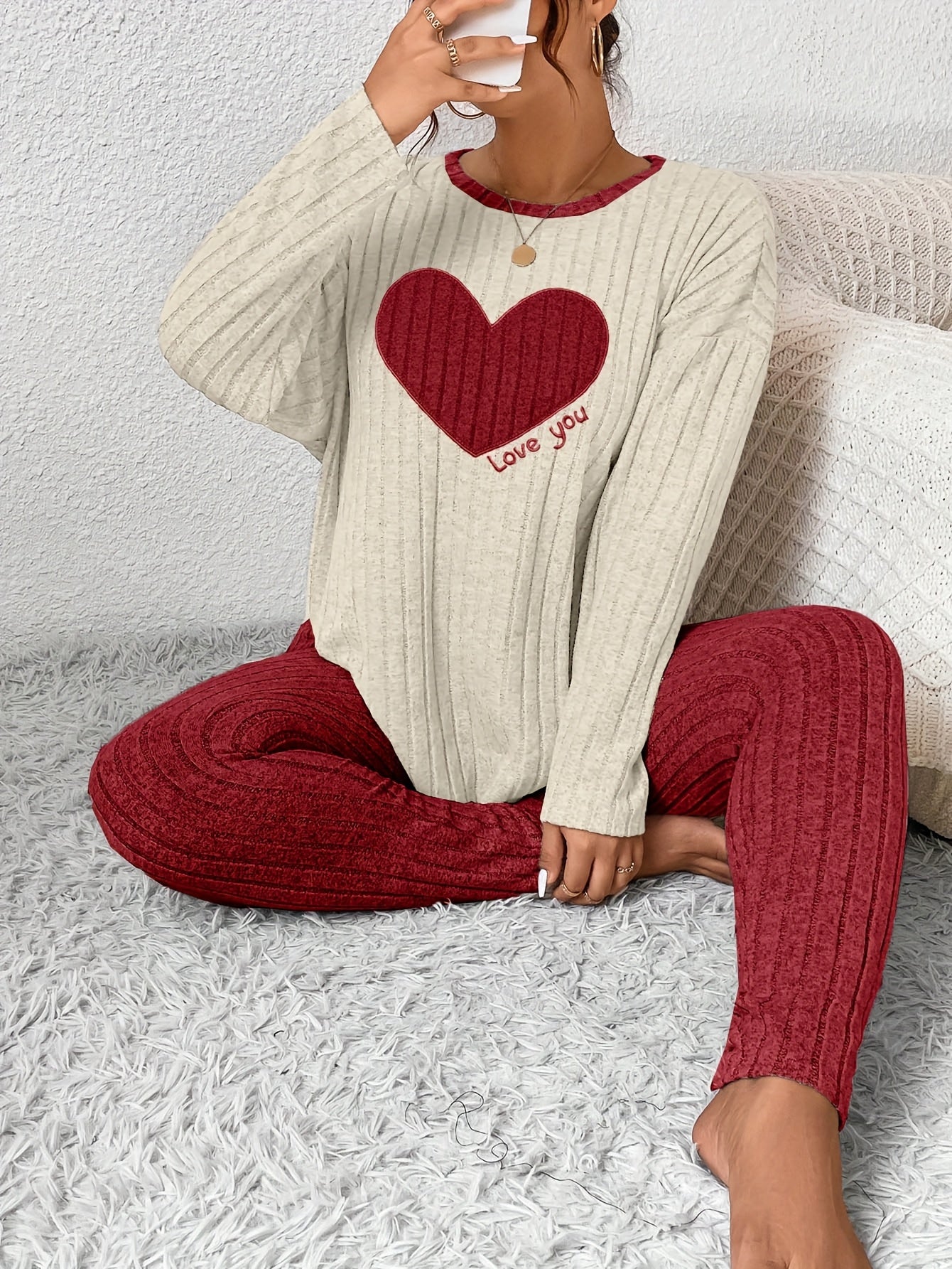 Conjunto de ropa de estar por casa con pantalones largos y mangas largas ajustados con forma de corazón en talla grande