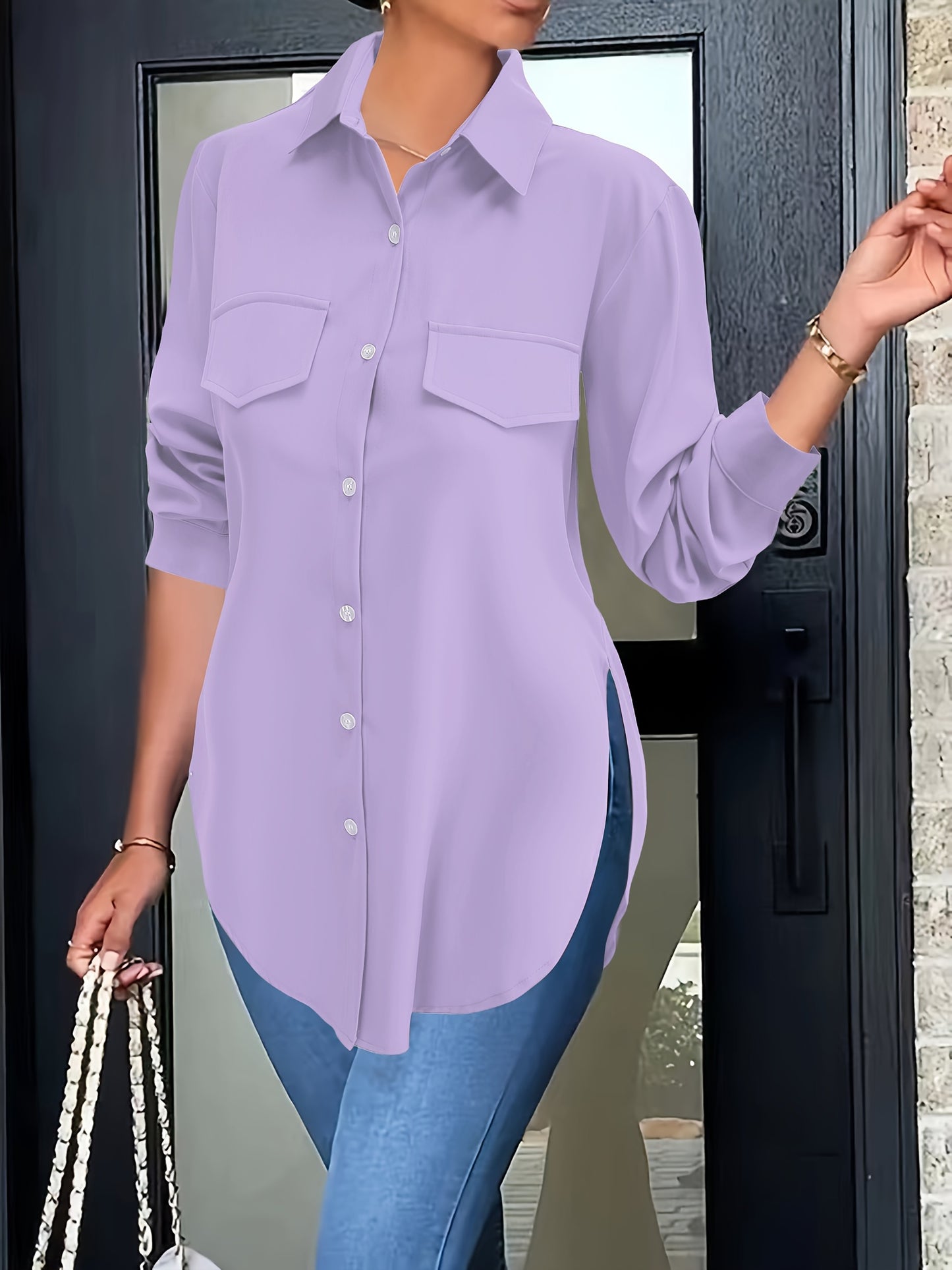 Blusa elegante de talla grande con dobladillo curvo, diseño de cuello con botones suaves en la parte delantera, ropa informal cómoda para primavera, ropa favorecedora de talla grande para mujer para el trabajo o la vida diaria