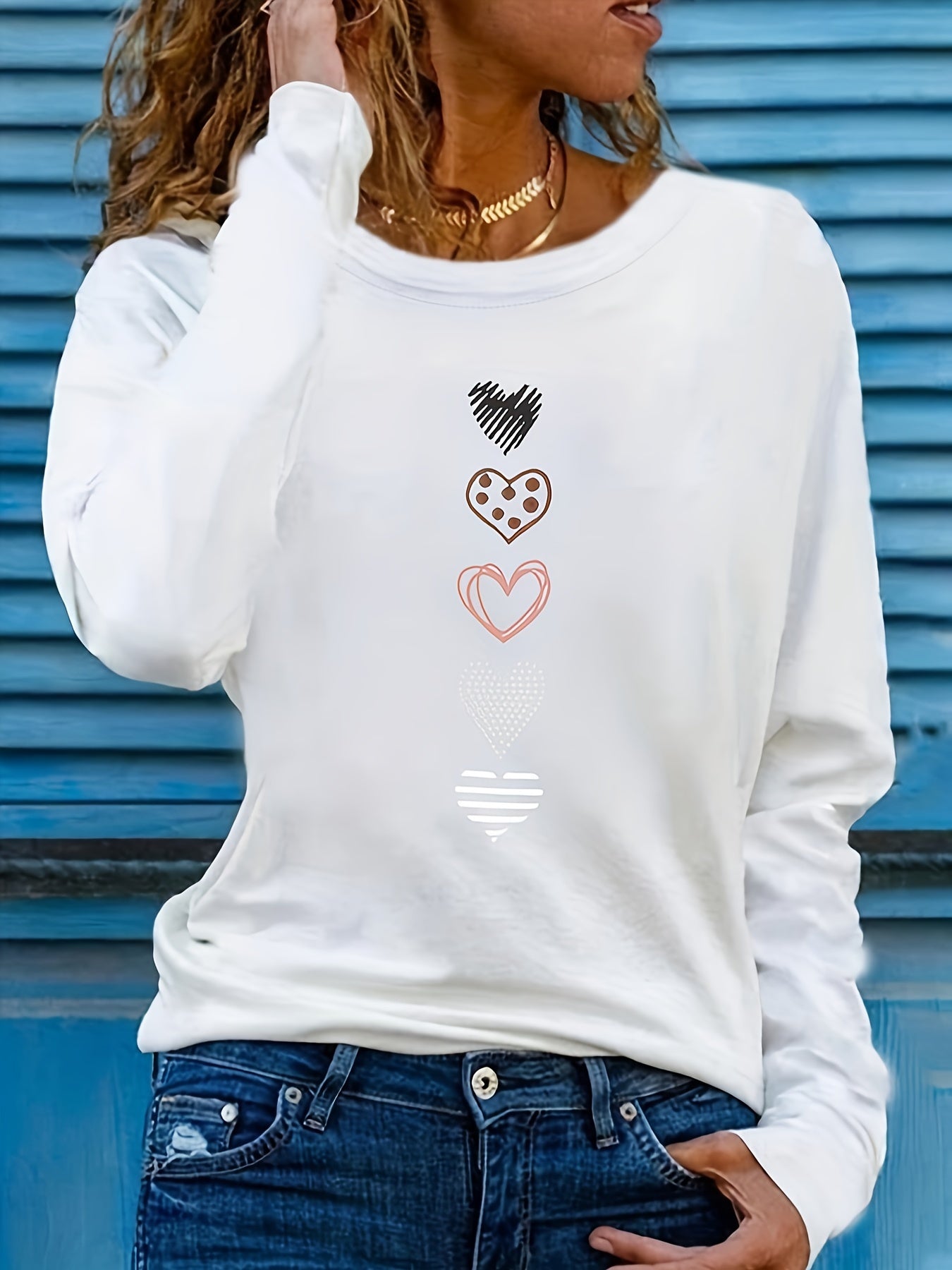 Camiseta informal de talla grande: adorable estampado de corazones, mangas largas cómodas, escote redondo clásico, elasticidad media para un ajuste favorecedor; diseñada específicamente para mujeres