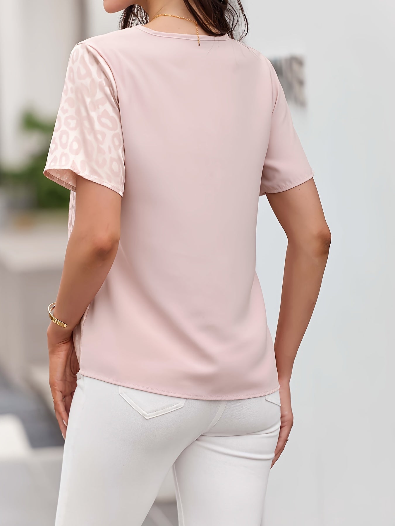 Blusa con estampado de leopardo, moderna y con escote entrecruzado, elegante blusa de manga corta para primavera y verano, ropa de mujer de moda