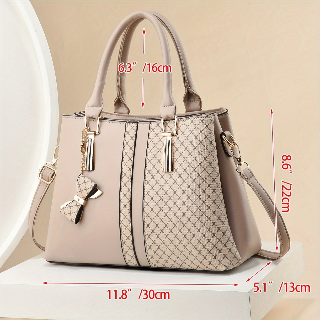 Chic Women's Tote Bag with Large Capacity - Fashionable Plaid Design