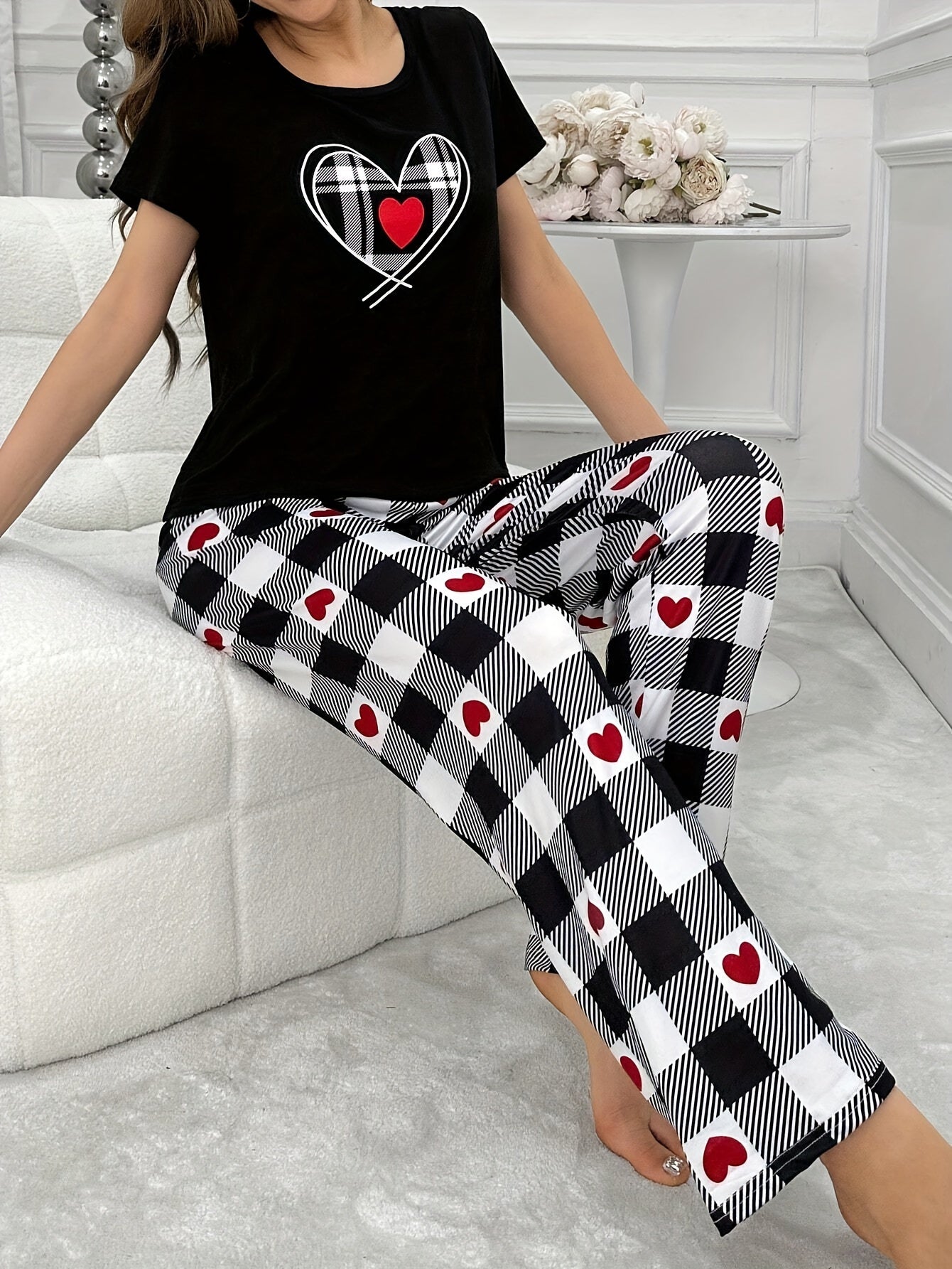 Cozy Heart Plaid Print Pajama Set for Women - Soft, Relaxed Fit, Short Sleeve Crew Neck Top & Pants