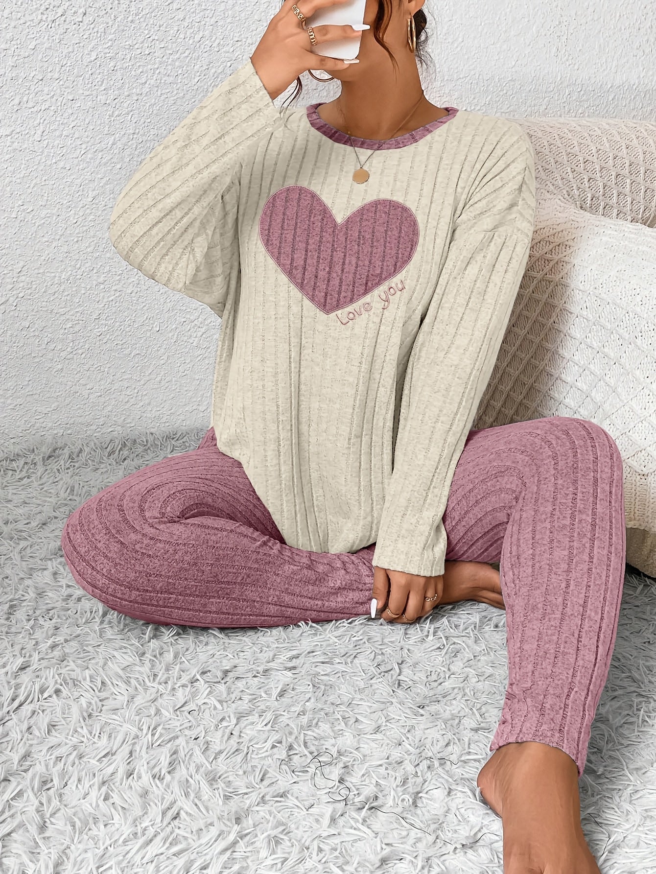 Conjunto de ropa de estar por casa con pantalones largos y mangas largas ajustados con forma de corazón en talla grande