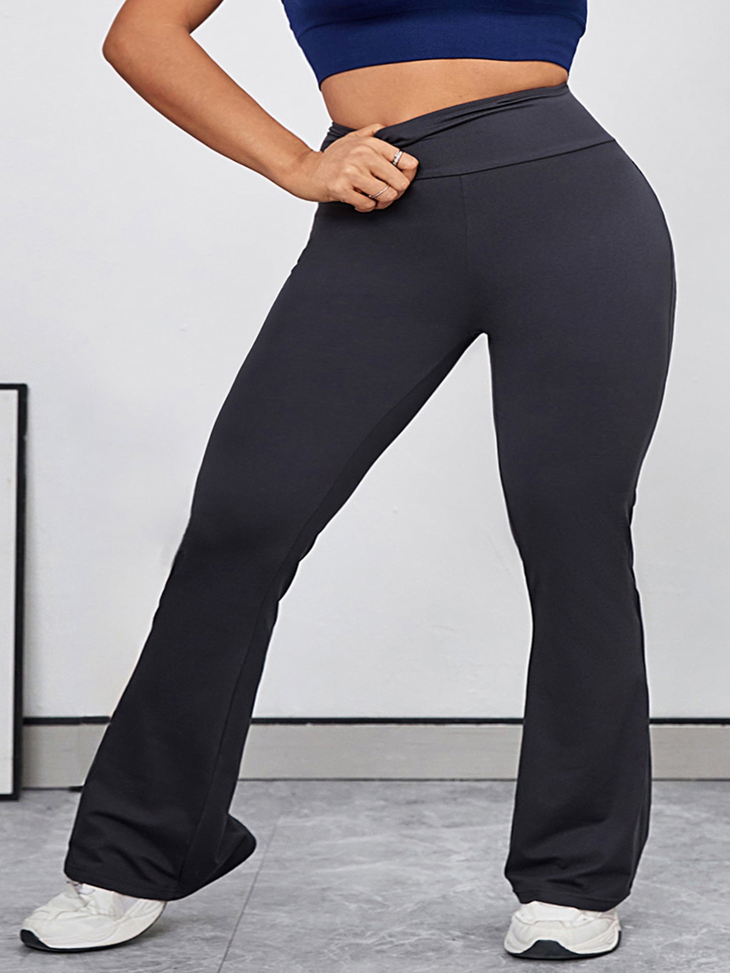 Plus Size High Waist Flared Yoga Pants - Ultra Stretchy, Moisture-Wicking, Comfortable Bootcut Sweatpants for Gym, Running, Workout, Outdoor, and Casual Wear - Perfect for Spring and Autumn Seasons