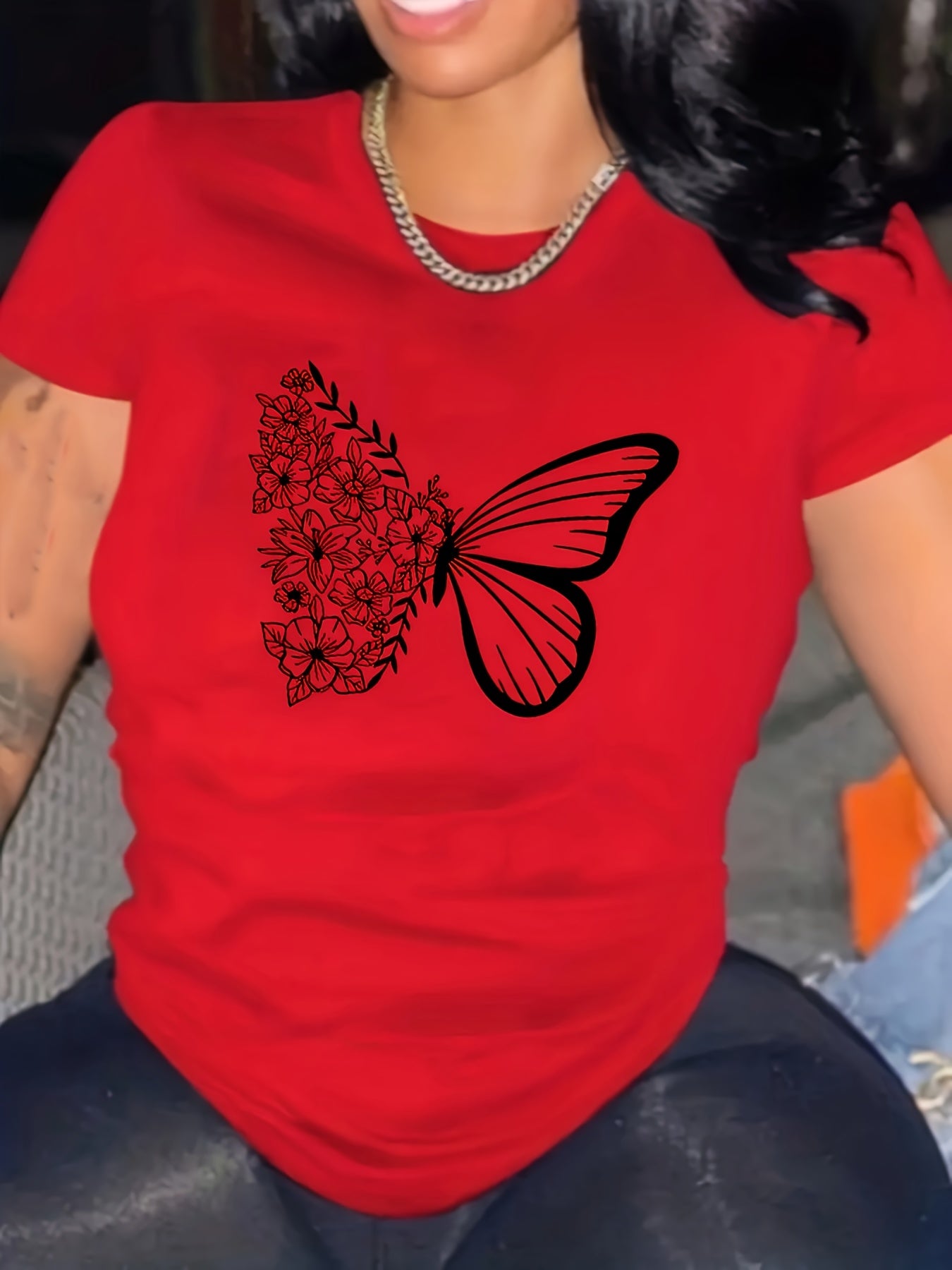 Butterfly Print Crew Neck Short Sleeve T-Shirt - Soft Mid-Elasticity Polyester Fabric, Machine Washable, Casual Style for Spring & Summer - Womens Regular Fit Clothing for Everyday Wear