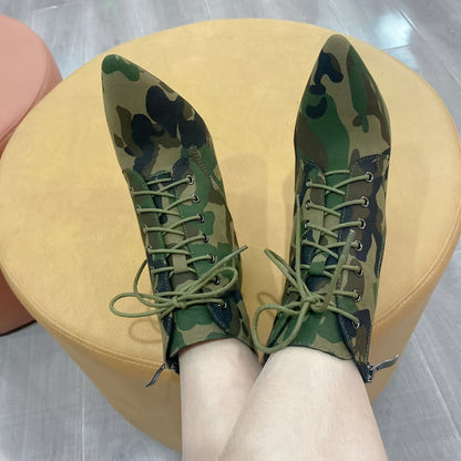 Botines elegantes de alta costura para damas con tacón de aguja de metal con diseño de camuflaje salvaje