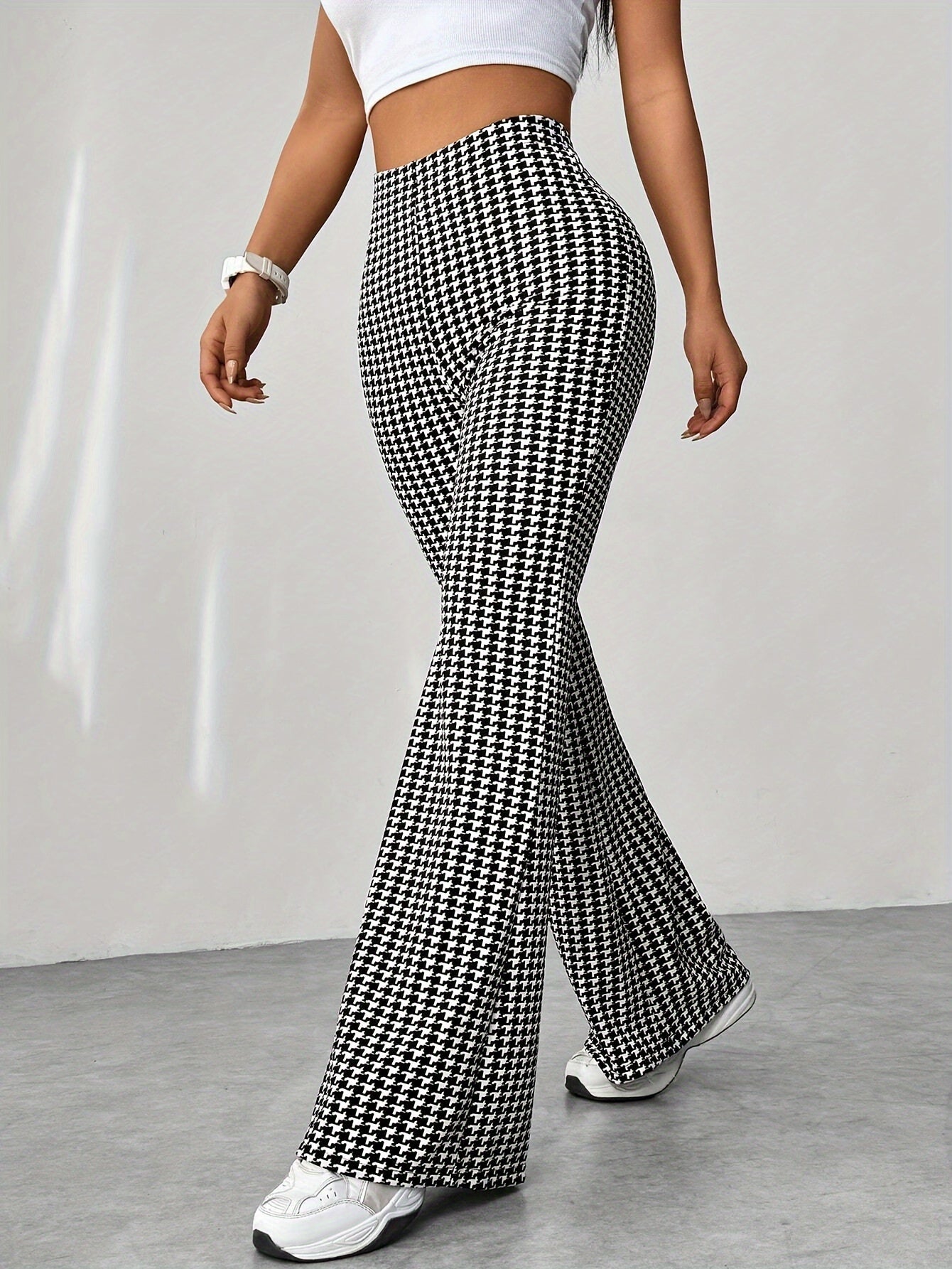 Stylish Houndstooth Flare Leg Pants