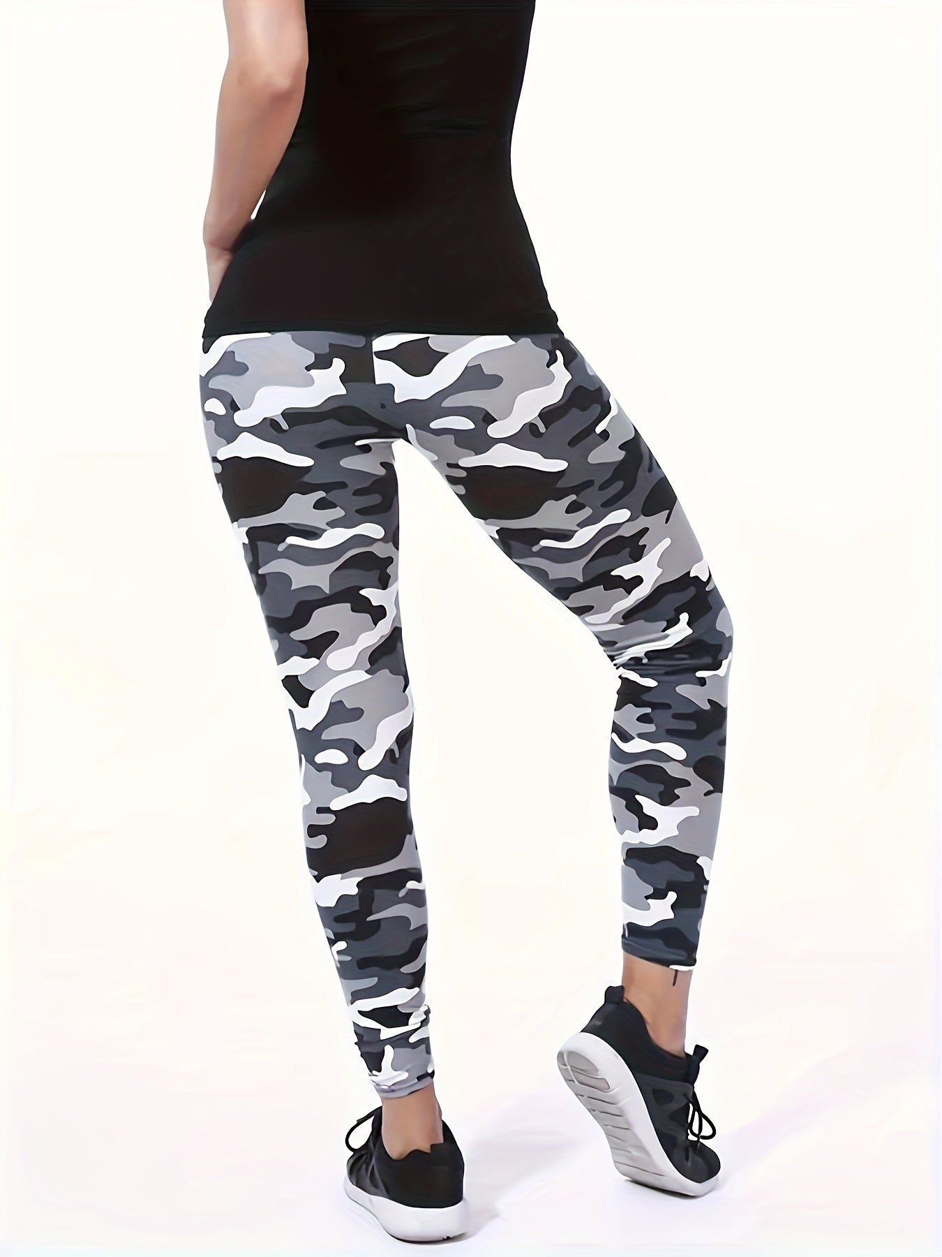 Leggings con estampado de camuflaje de talla grande: ajuste favorecedor para mujeres con curvas, silueta elegante y estilizada, cintura alta cómoda y con soporte, tela elástica en cuatro direcciones para máxima comodidad.