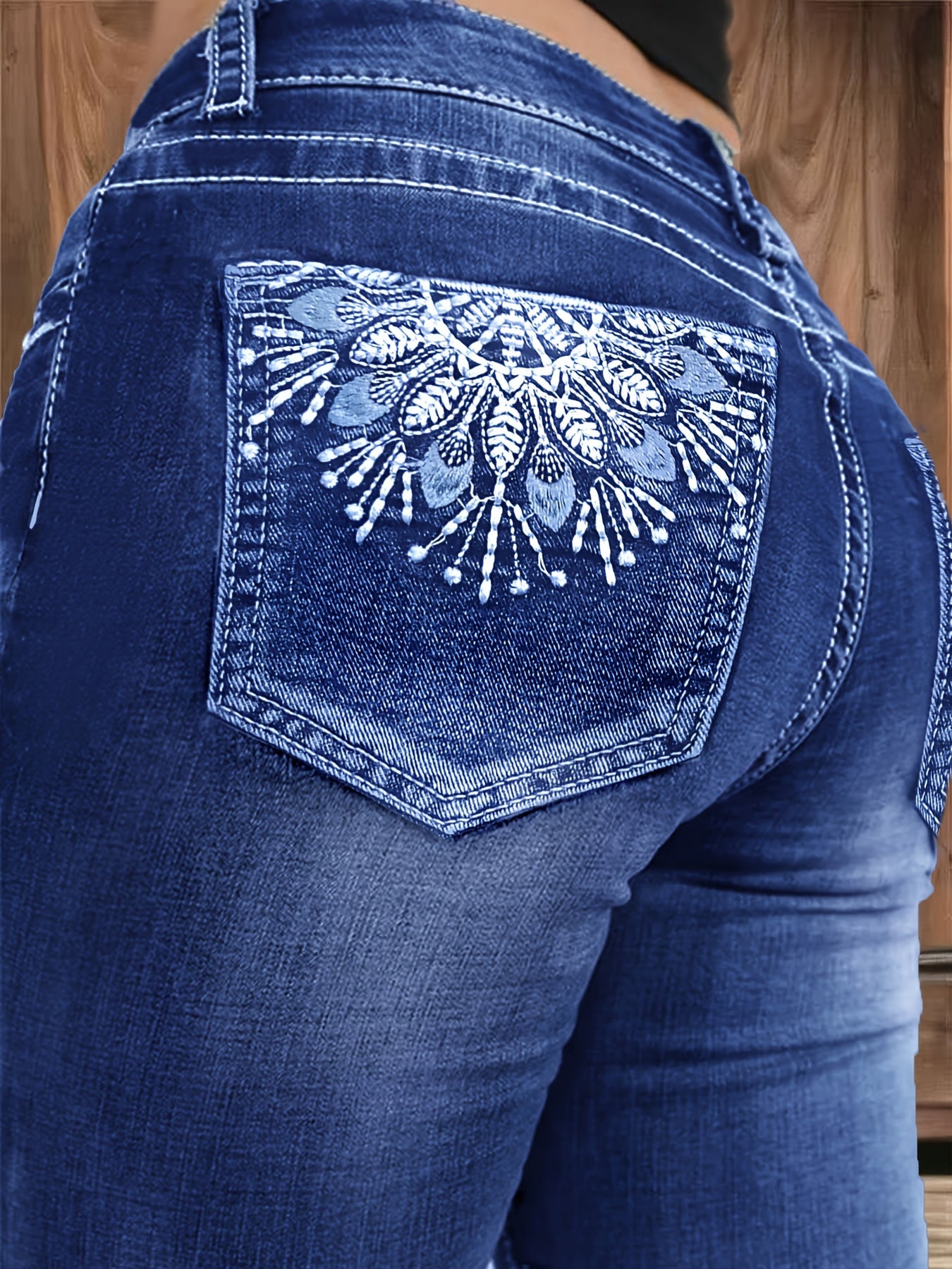 Plus Size Whisker Embroidered Floral Bermuda Shorts - Stretchy Retro Denim Jeans with Back Pocket, Comfortable Women's Clothing for Summer