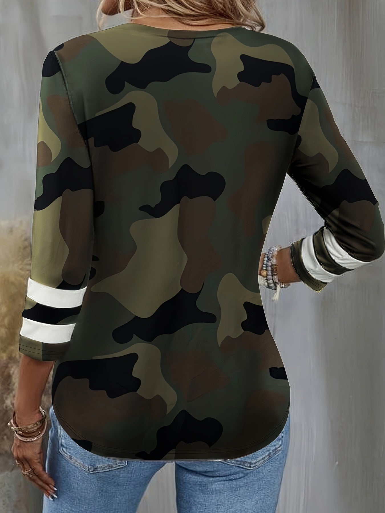 Vibrant Camo Print Crew Neck T-Shirt - Three-Quarter Sleeve, Color Block Design, Casual Wear for Spring and Fall, Women's Fashion Clothing for Everyday Comfort