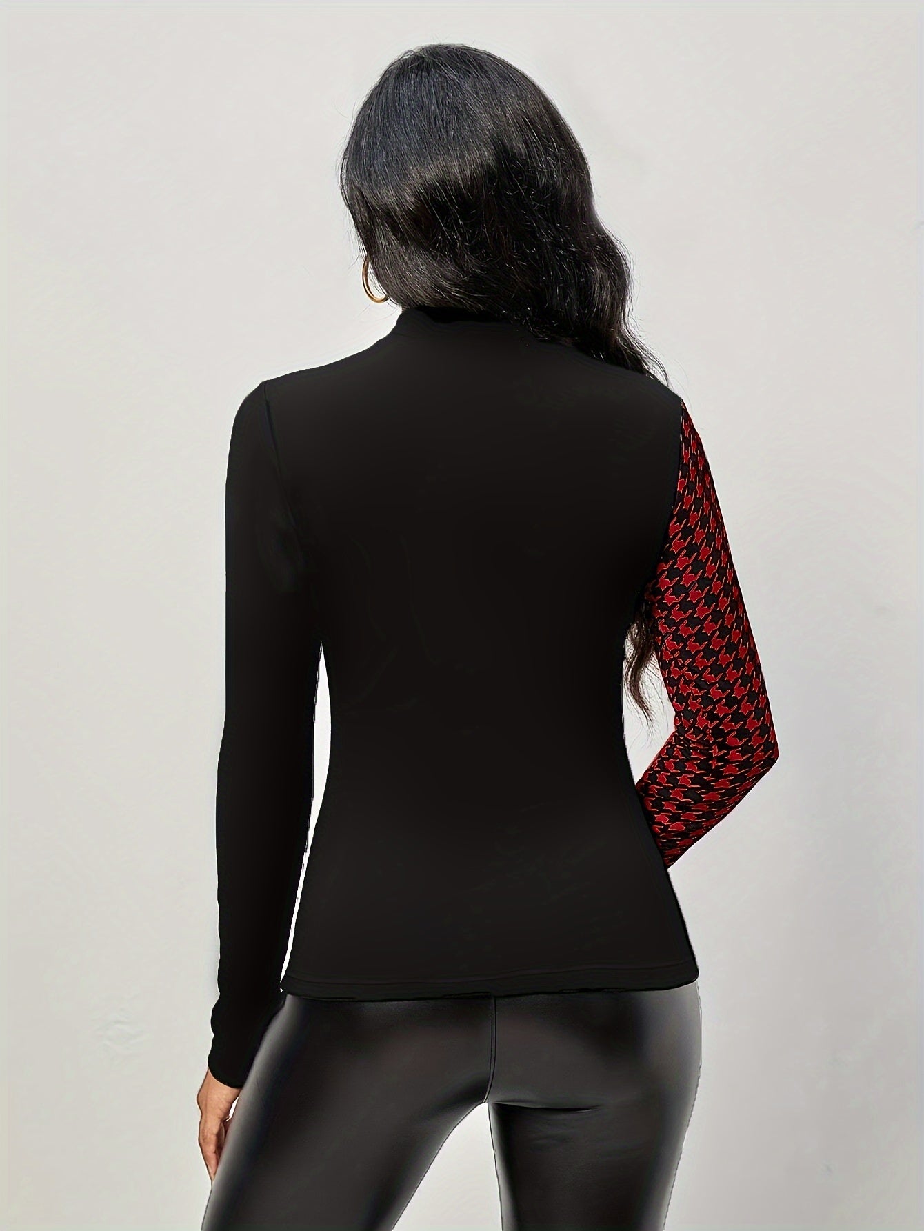 Elegant Houndstooth Mock Neck Blouse: Slim Fit, Long Sleeve Top